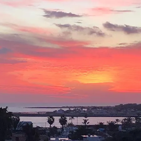 Sunrise Κοραλέχο