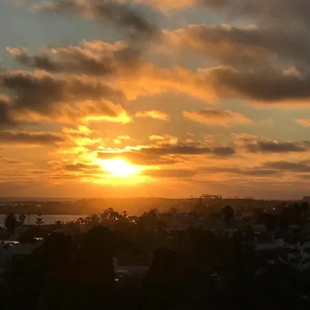 Sunrise Διαμέρισμα *